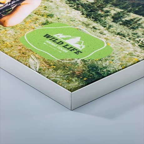Cadre textile sur mesure, parfait pour la publicité intérieure 
et l'affichage promotionnel.
