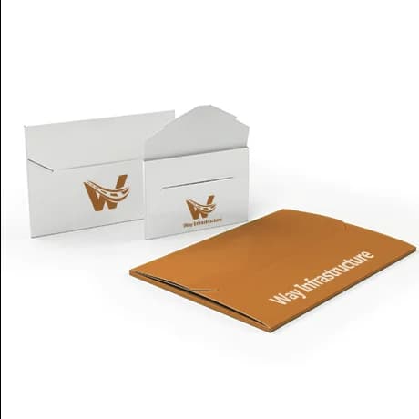 Chemises à rabats enveloppantes 